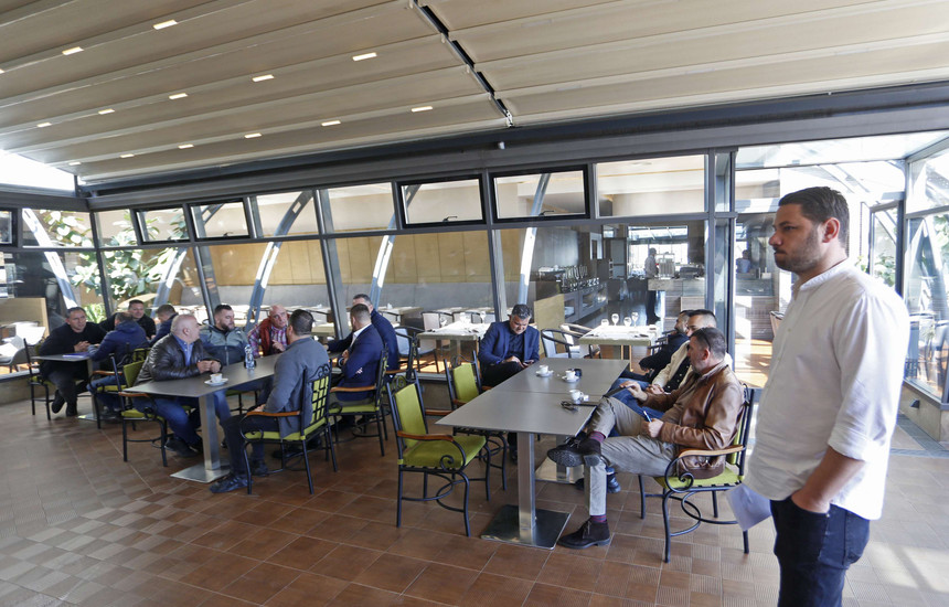 klubet, futboll, sporti, koha, 13 prill