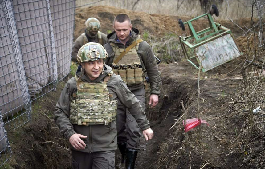 SHBA-ja i dhuron Ukrainës armatim në vlerë 800 milionë dollarë