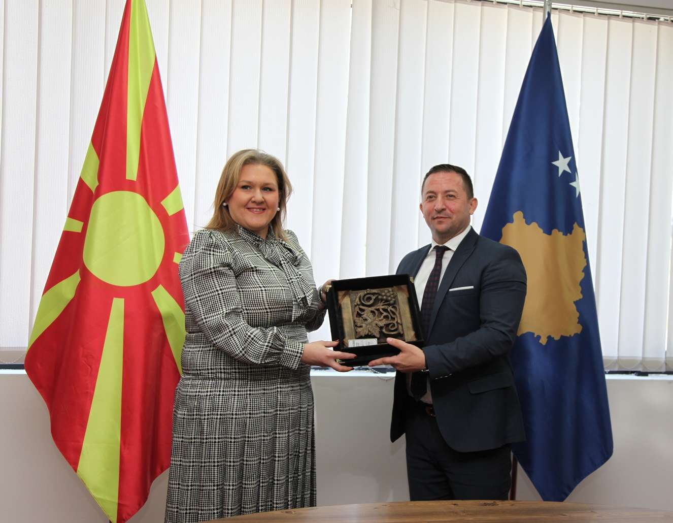 Kosova nënshkruan memorandum bashkëpunimi me Maqedoninë e Veriut në fushën e mbrojtjes
