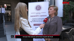 Tryezë për këngën artistike shqipe në Pejë