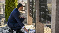 Konjufca nderon të rënët në Sllovi: Pa gjakun e tyre nuk do të vinte liria