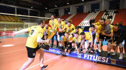 Volejbollistët e Pejës fitojnë Kupën e Kosovës