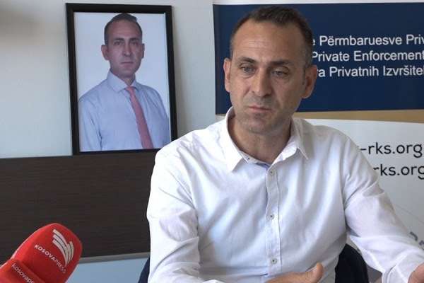 Përmbaruesit paralajmërojnë se do ta dërgojnë në gjykatë vendimin për ulje të tarifave në 40%