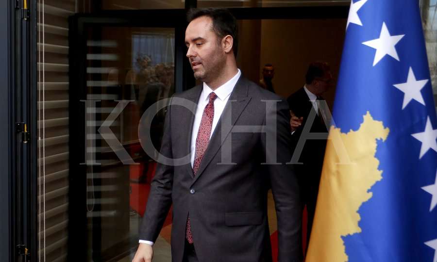 Adem Grabovci e Ismet Beqiri nuk shkojnë për të dëshmuar, dështon gjykimi ndaj Konjufcës
