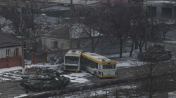 Ukraina kërkon nga Rusia hapjen e korridoreve të evakuimit nga Mariupoli