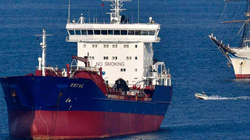 Greqia konfiskon një anije ruse që po bartte naftë