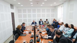 Tensione në raportimin e Hajdarit në Komisionin për Ekonomi, ndërpritet mbledhja
