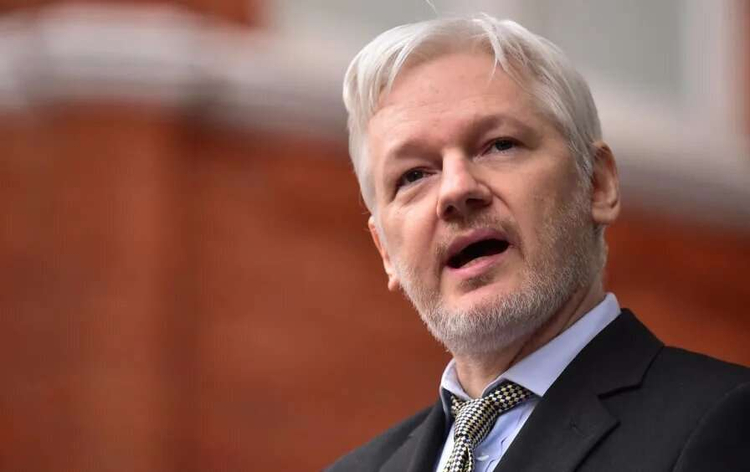 Ekstradimi i Assanget në SHBA tani në dorë të sekretares së Brendshme britanike