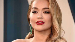 Rita Ora dyshohet se është shtatzënë
