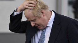 Boris Johnson pranon të dorëhiqet
