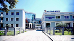 Shqipëri, arrestohet një kosovar, dyshohet se mashtroi një grua duke ia marrë 135 mijë euro