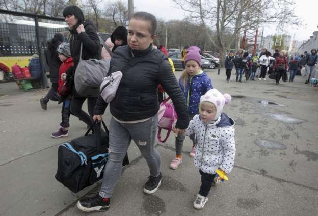 OKB: 45.000 ukrainas të tjerë janë larguar nga vendi në 24 orët e fundit