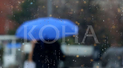 Vazhdojnë reshjet e shiut edhe të premten në Kosovë