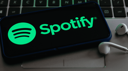 Spotify arrin në 442 milionë përdorues aktivë në ditë