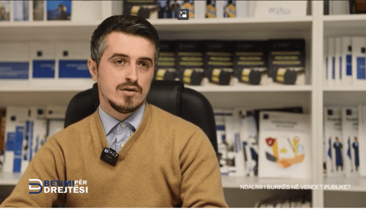 Hasani: I mundshëm ndalimi i burkës, por duhet të respektohen garancione të caktuara kushtetuese