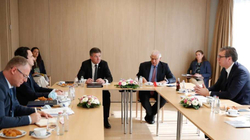 Borrelli fton Kurtin dhe Vuçiqin në Bruksel për vazhdimin e dialogut