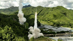 Kina hedh raketa afër Tajvanit pas vizitës së Pelosit atje