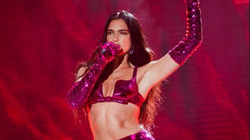 Dua Lipa sjell botën në Kosovë me “Future Nostalgia”