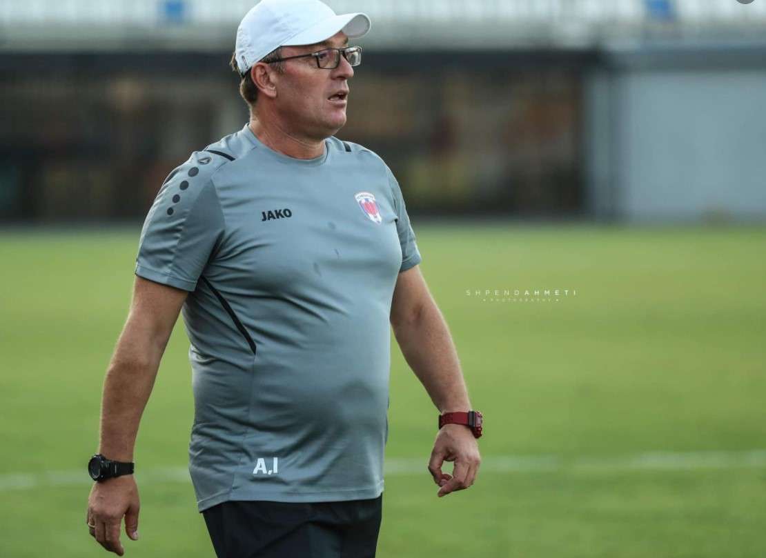 Reagon Munishi: Prishtina ka pasur mjaft manekenë para meje 
