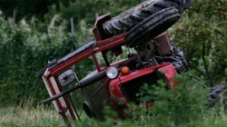 In Skenderaj überschlug sich ein Traktor, der Gesundheitszustand des Mannes war ernst