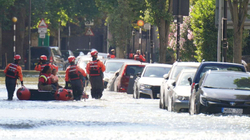 Shpërthimi i rrjetit të ujit shkakton përmbytje në Londër