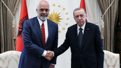 Rama takohet me Erdoganin në Turqi