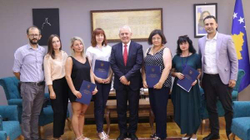 Gazetareve ukrainase në Kosovë u garantohet statusi i mbrojtjes së përkohshme
