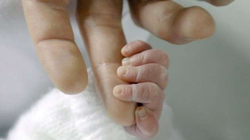 Spitali në Britani e shpall të vdekur një foshnjë rreth një orë para se të vdiste
