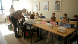 Rreth 40% e shkollave dhe universiteteve në Ukrainë të gatshme për ta rinisur mësimin në shtator