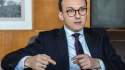 Petkoviq: Duket se Sveçla nuk e ka lexuar marrëveshjen për targa