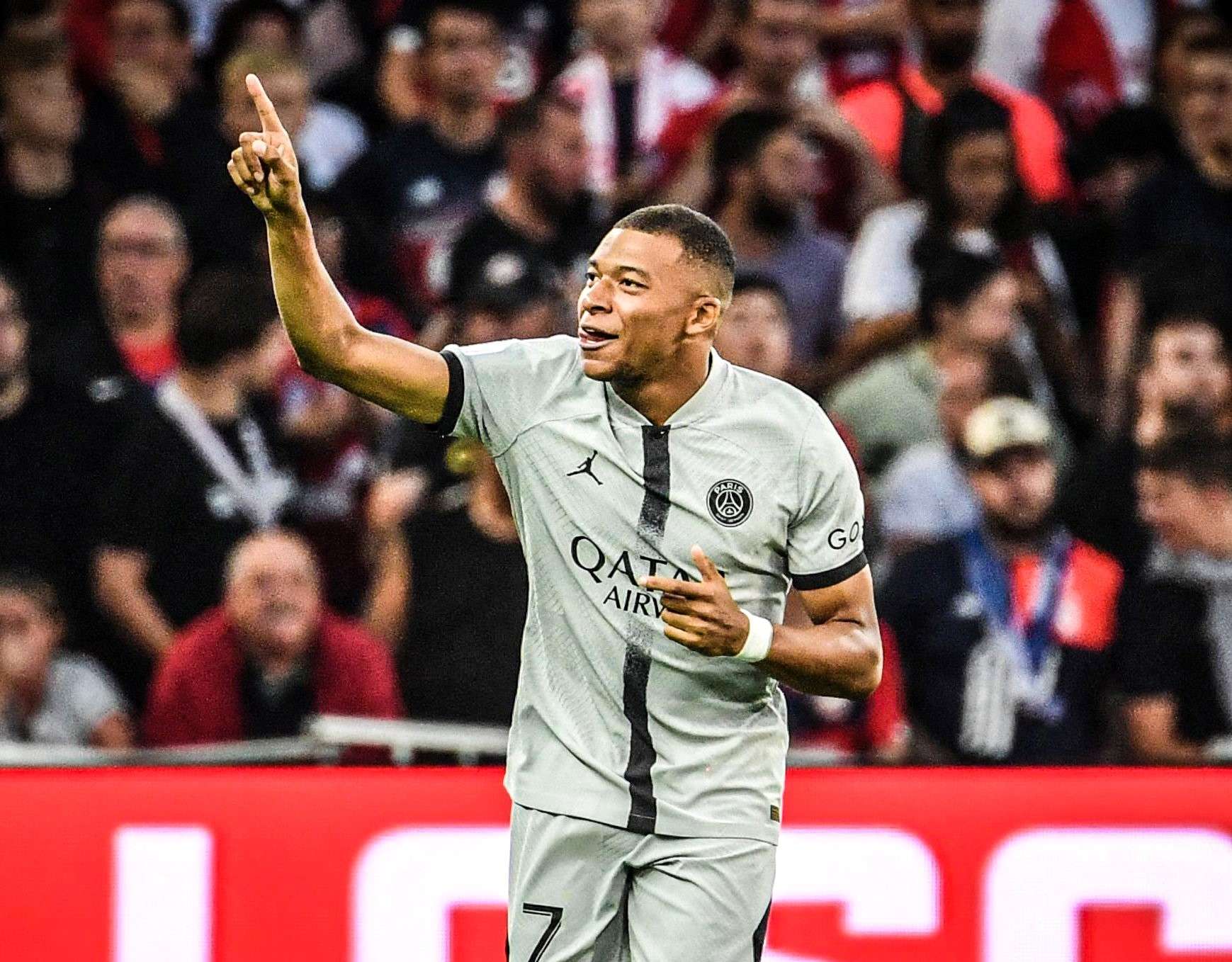 Mbappe shënon pas vetëm tetë sekondave, PSG-ja udhëheq 4:0 pas pjesës së parë