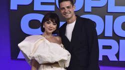 Martohet aktorja Sarah Hyland
