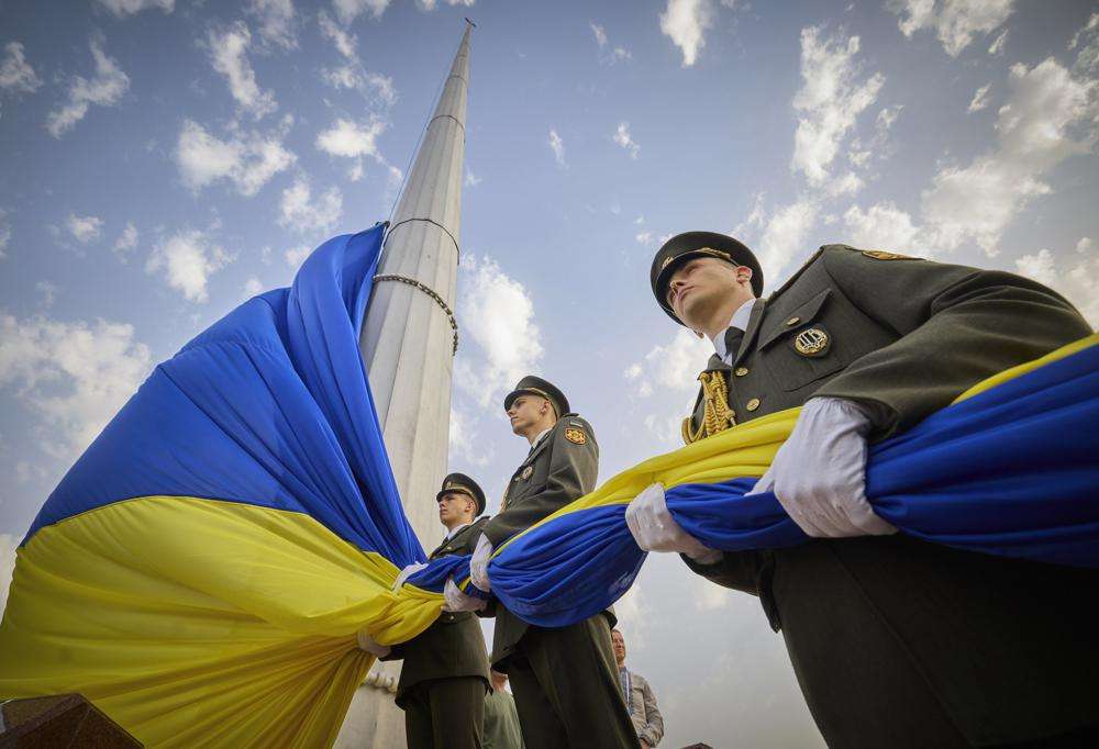 Ukraina anulon festimet në Ditën e Pavarësisë mes frikës nga sulmet ruse