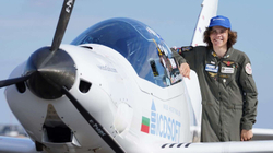17-vjeçari britaniko-belg bëhet piloti më i ri që udhëton i vetëm nëpër botë