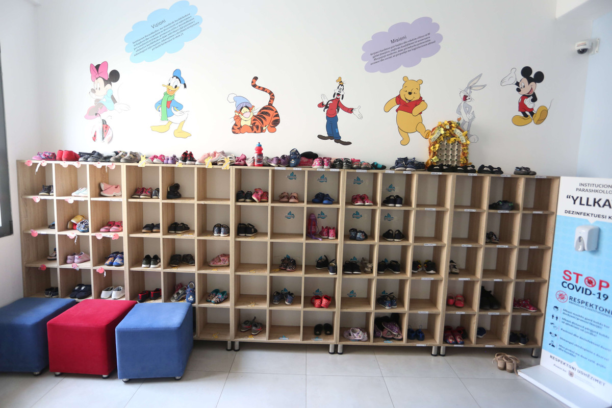 Edukatorja e kopshtit sulmohet me mjet të fortë nga fëmija në Pejë