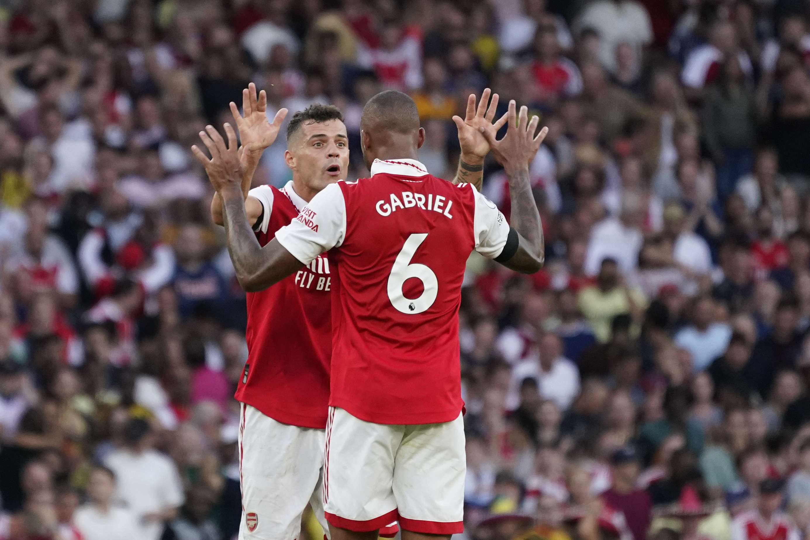 Arsenali vazhdon me fitore, mban kreun në Premier League