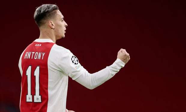 Manchester Unitedi merret vesh me Ajaxin për Antonyn