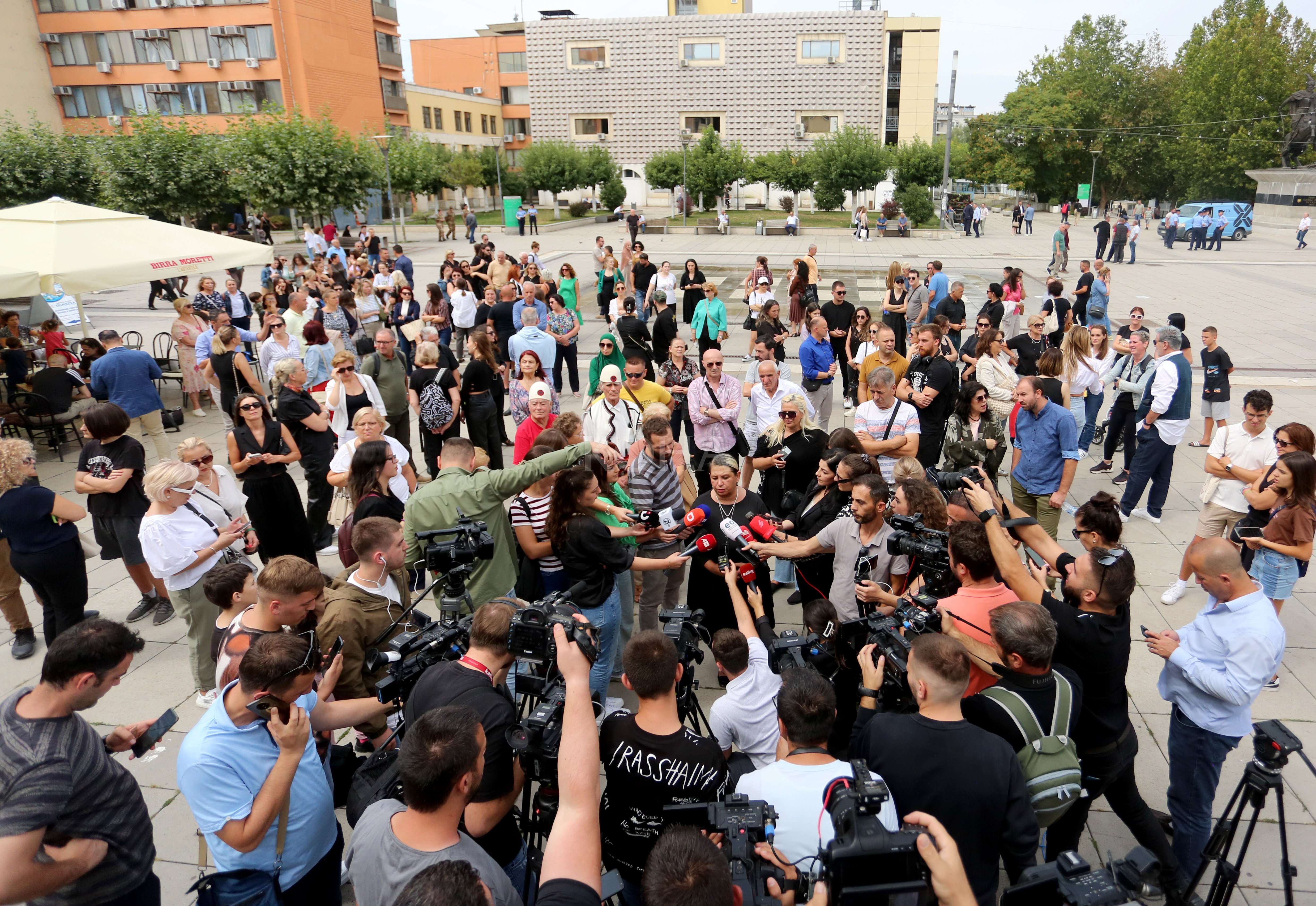 Protesta ne Prishtine per dhunimin e 11-vjeçares