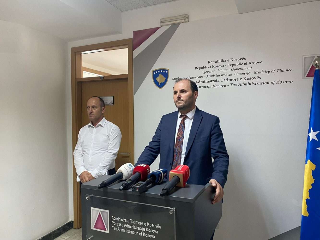 Murtezaj: Ka raste kur këngëtarë me renome kanë deklaruar të hyra vetëm 500 euro për një ndejë