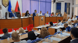 Gjetjet e Auditorit përplasin pushtetin e opozitën në Ferizaj