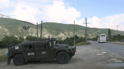 Qetësi në veri para hyrjes në fuqi të vendimeve për targat dhe letërnjoftimet