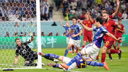 Japonia mposht Spanjën dhe fiton grupin