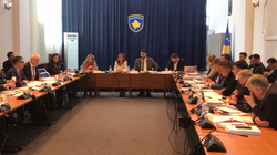 Miratohet në Komision Projektligji për pagat, kostoja buxhetore 745 milionë euro