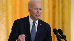 Bideni i gatshëm të bisedojë me Putinin për t’i dhënë fund luftës në Ukrainë