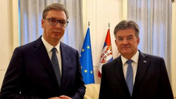 Novosti: Vuçiq nesër takohet me Lajçakun, më pas vendos për pjesëmarrjen në Samit në Tiranë