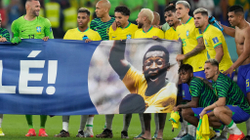 Yjet e Brazilit në përkrahje të Peles 