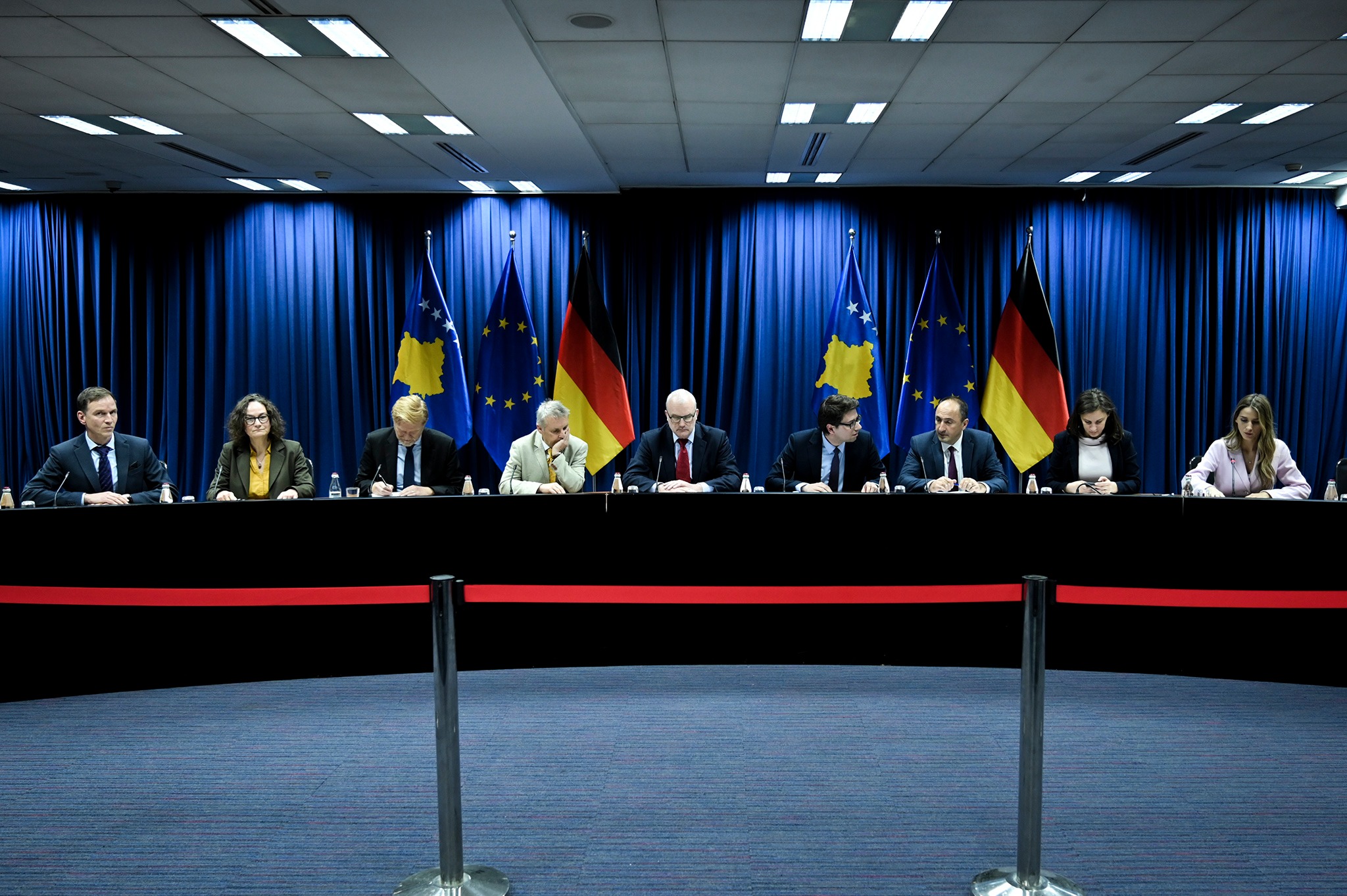 Nënshkruhet marrëveshje prej 100 milionë eurosh për trajtimin e ujërave të zeza dhe mbeturinave