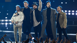 Anëtari i “Backstreet Boys” paditet për përdhunim të një fanseje