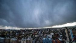 Mot i qëndrueshëm dhe me mjegull të hënën në Kosovë
