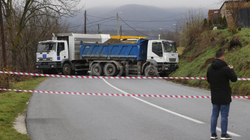 Veriu mbetet i barrikaduar edhe të hënën